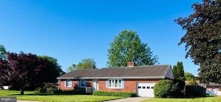 321 TYLER LANE