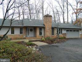 112 CARRIAGE COURT