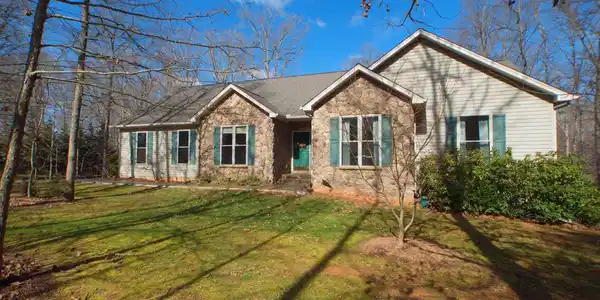 5420 WYNDEMERE CIRCLE