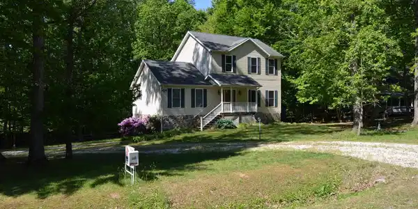 189 ROBBIE ROAD