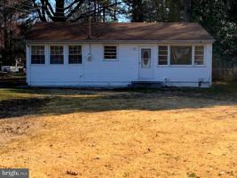 412 LAKE DRIVE
