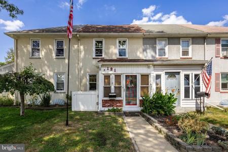 121 PERSHING ROAD