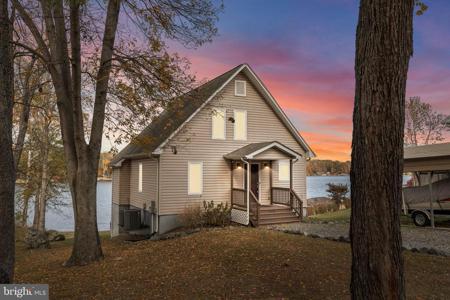 1250 LAKESHORE DRIVE