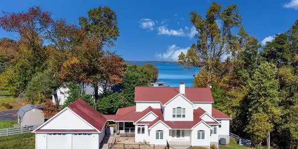 90 PLEASANTS VIEW POINT