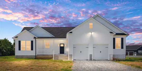 5219 WYNDEMERE CIRCLE