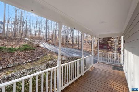 11 HOLLY CIR