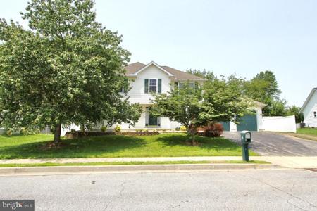 931 BOXWOOD DRIVE