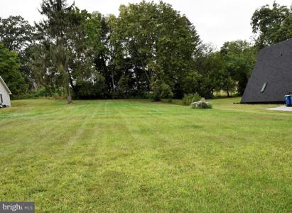 233 LAKE MEADE DRIVE