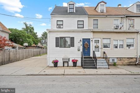 313 MORRIS STREET