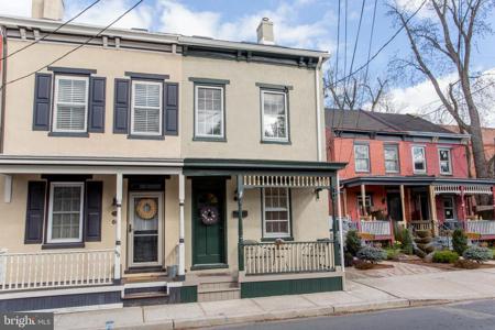 62 FERRY STREET