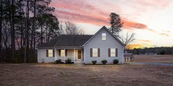 84 COVE LANE