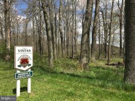 1 VISTAS COURT