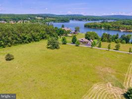LOT 15 MOORINGS WAY