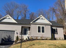 6942 MEADOWLAKE ROAD