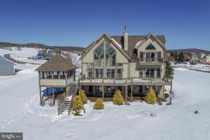 662 WATERFRONT GREENS