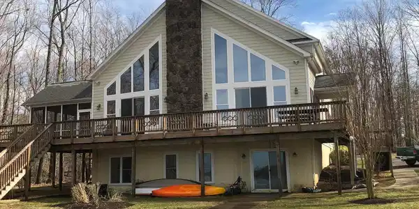 493 TWIN LAKES LANE