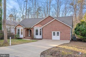 136 YORKTOWN BOULEVARD