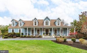 11005 FARMVIEW WAY