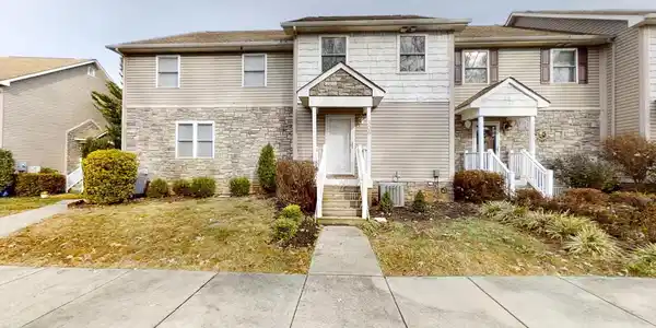 306 LAKEFRONT