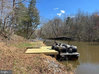 1242 LAKESHORE DRIVE