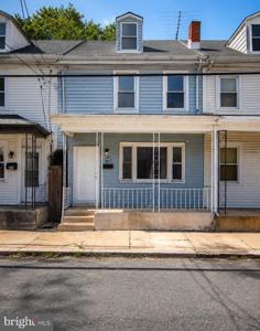 411 LAWRENCE STREET
