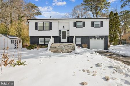 201 MANAHAWKIN TRAIL