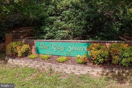 LOT 385 & 957 LAKESHORE DRIVE