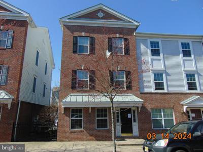 727 CENTRE STREET