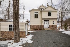 987 ARROWHEAD DRIVE