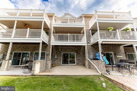 288 LAKE FRONT DRIVE