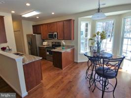 1444 LAKEVIEW PARKWAY
