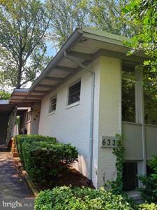 6333 LAKEVIEW DRIVE