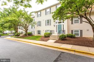 39 PICKERING COURT