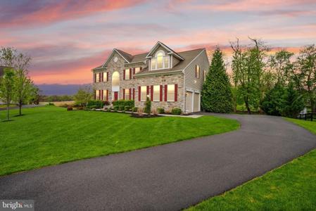 14 BRAEBURN COURT