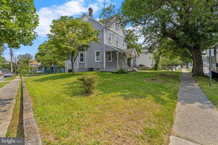 406 DEROUSSE AVENUE