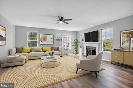 7701 JUNIPER LANE