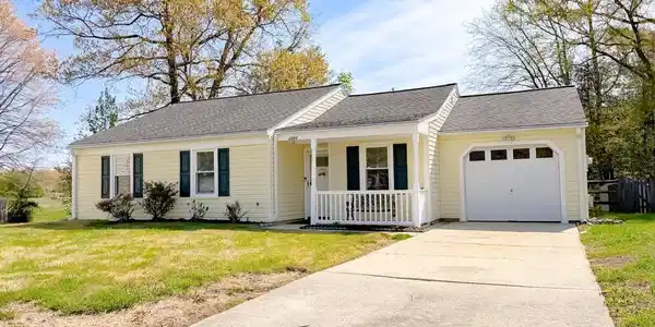 2299 VINE HILL COURT