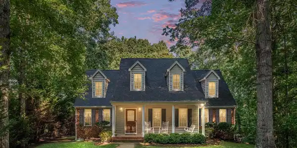 50 GRANDVIEW DRIVE