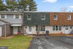 1065 DEER RUN