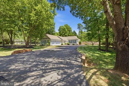 11709 CEDAR CREEK COURT