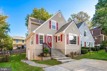 10742 LAKE EDGE COURT