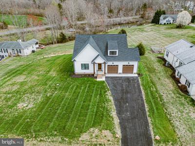 6907 LAKES EDGE WAY