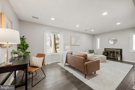 2549 FOX RIDGE COURT