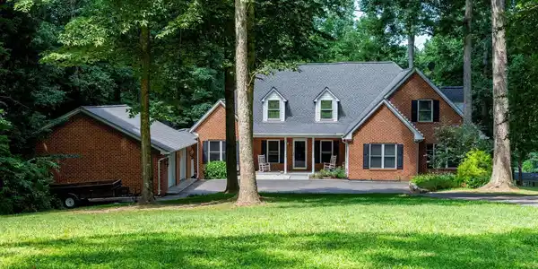 5317 WYNDEMERE CIRCLE