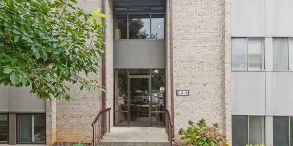 18910 SMOOTHSTONE WAY