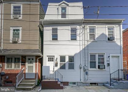 213 WILLOW STREET
