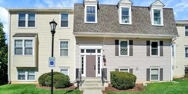 11 PICKERING COURT