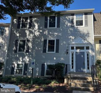 7 PICKERING COURT