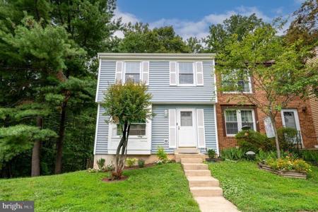 9032 GOLDEN LEAF COURT