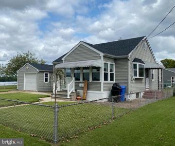 2 10TH AVENUE